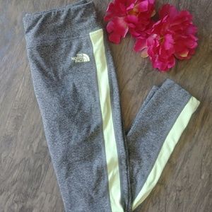 North face yoga pants size small